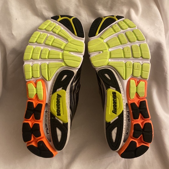 Saucony Powergrid Hurricane 14 - *LIKE NEW* In Box.  Only worn a few times. - Picture 7 of 8